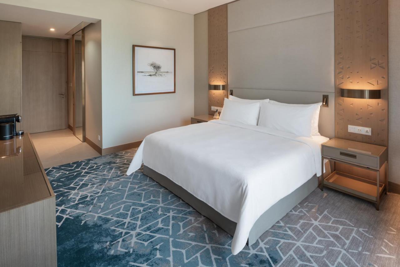 Palace Beach Resort Φουτζάυρα Εξωτερικό φωτογραφία A bedroom at the hotel