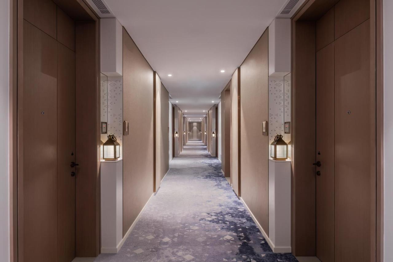 Palace Beach Resort Φουτζάυρα Εξωτερικό φωτογραφία Corridor