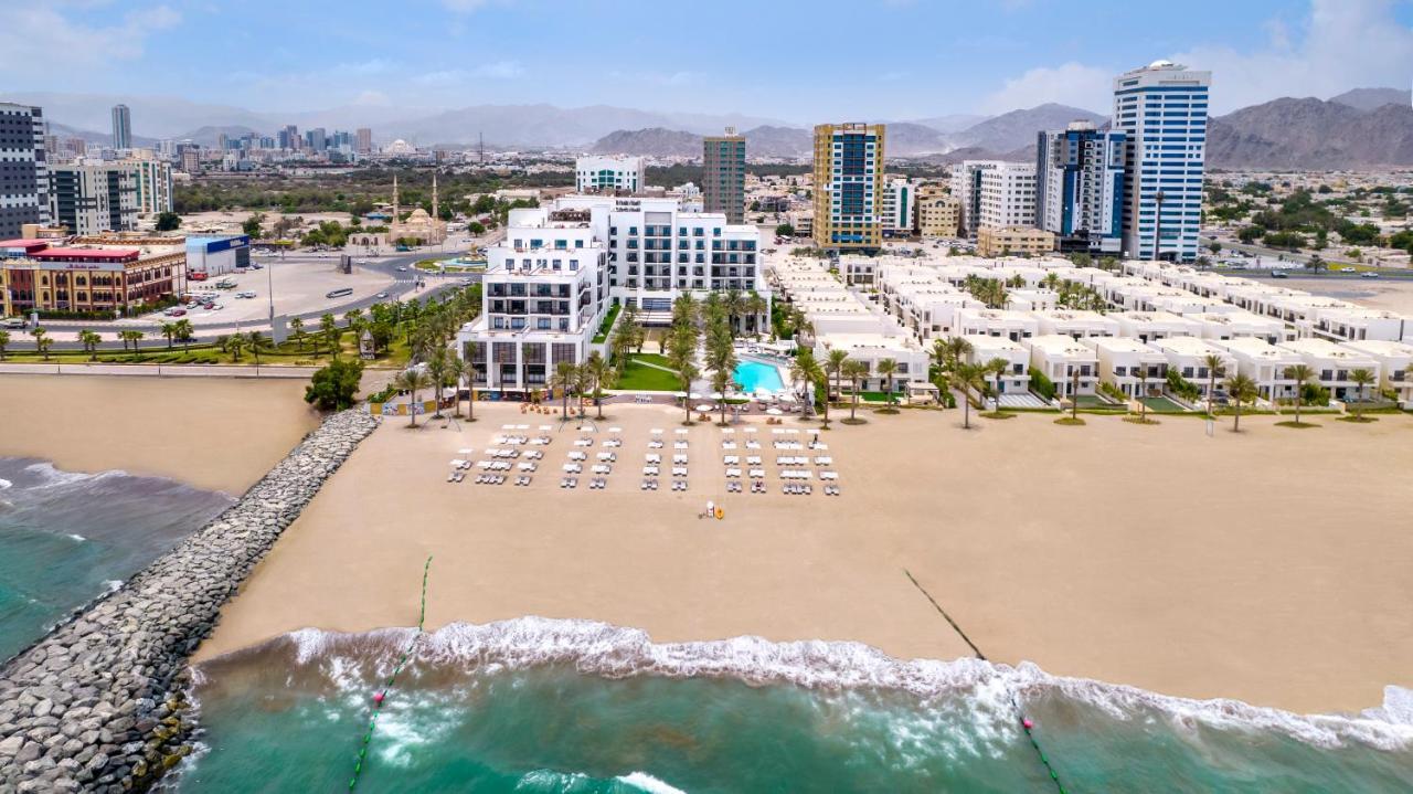 Palace Beach Resort Φουτζάυρα Εξωτερικό φωτογραφία Aerial view of the hotel